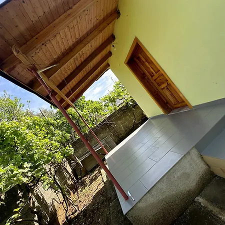 Country house Shabani Tirana